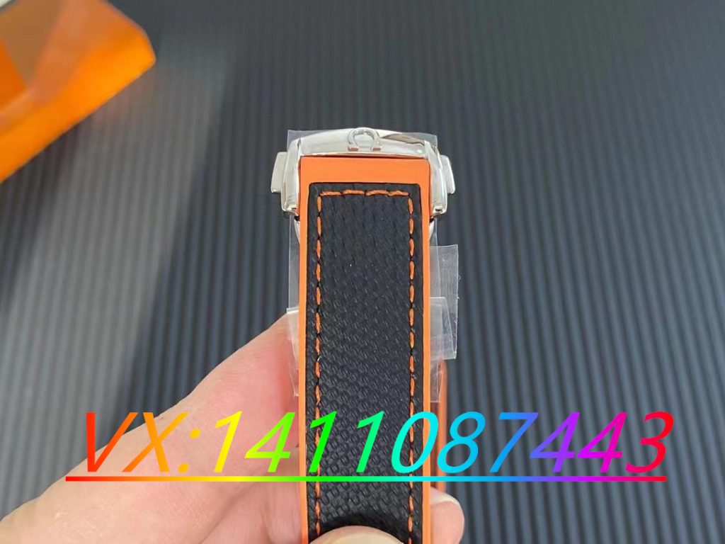 VS 廠的歐米茄海馬 600M 四分之一橙在做工質量方面表現怎樣呢？