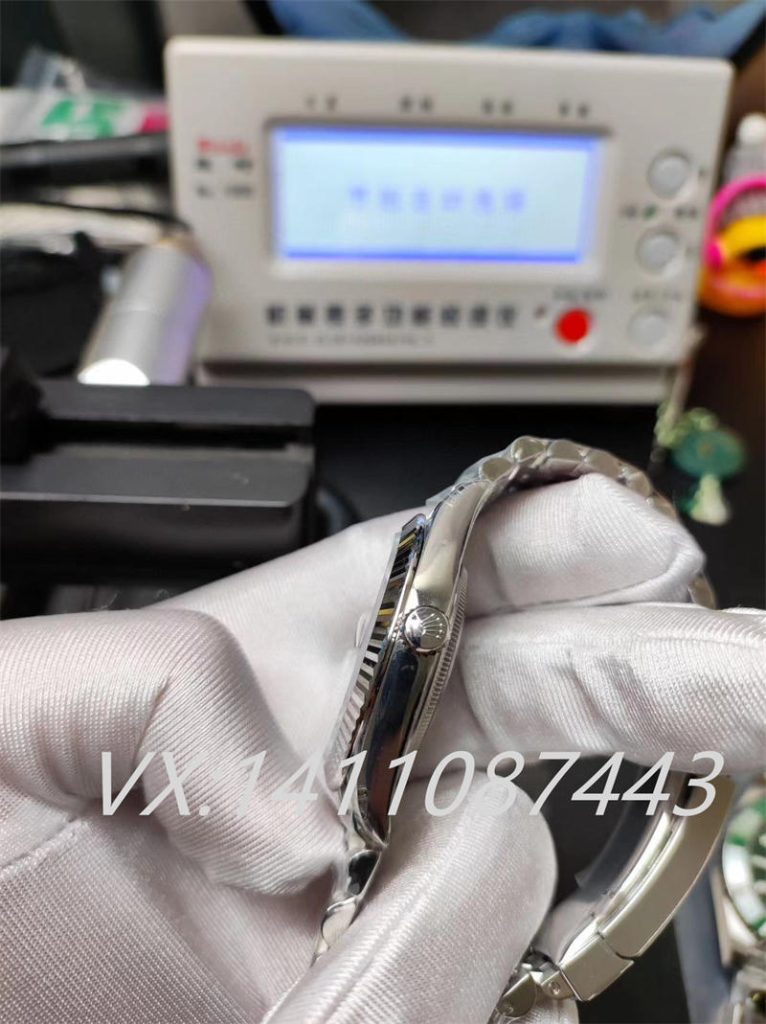 VS廠勞力士日志薄荷綠搭配丹東3235機芯如何？