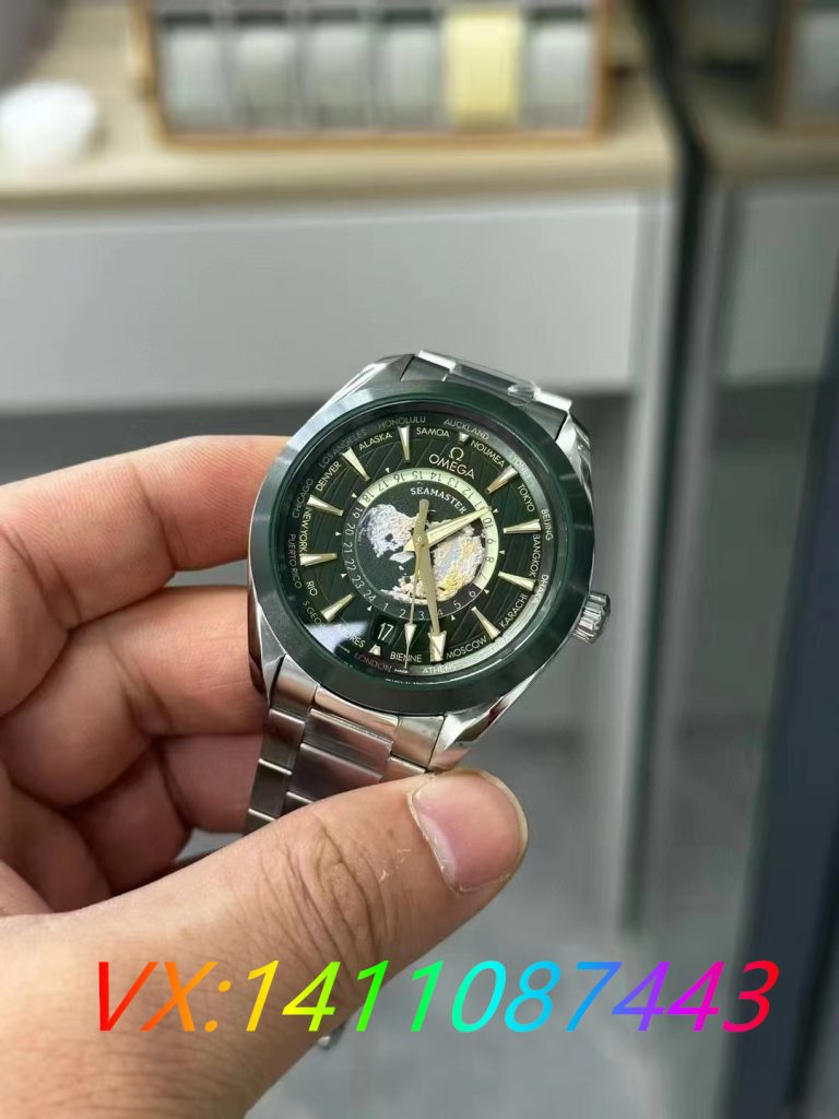 VS廠海馬150m世界時(shí)墨綠面做工怎么樣?