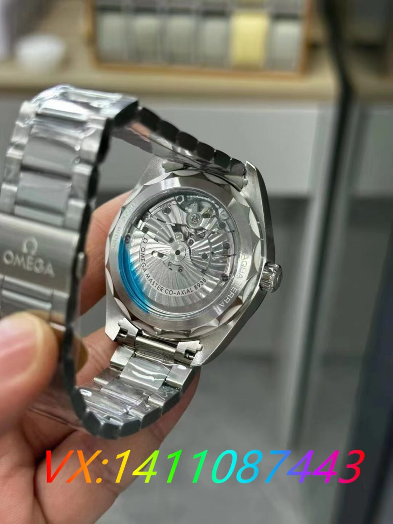 VS廠海馬150m世界時(shí)墨綠面做工怎么樣?
