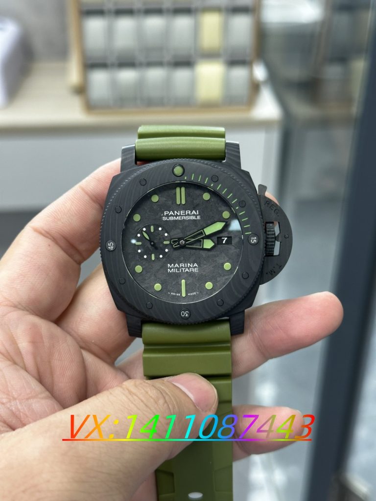 VS廠沛納海961碳纖維材質(zhì)搭配P9010機(jī)芯評(píng)測?