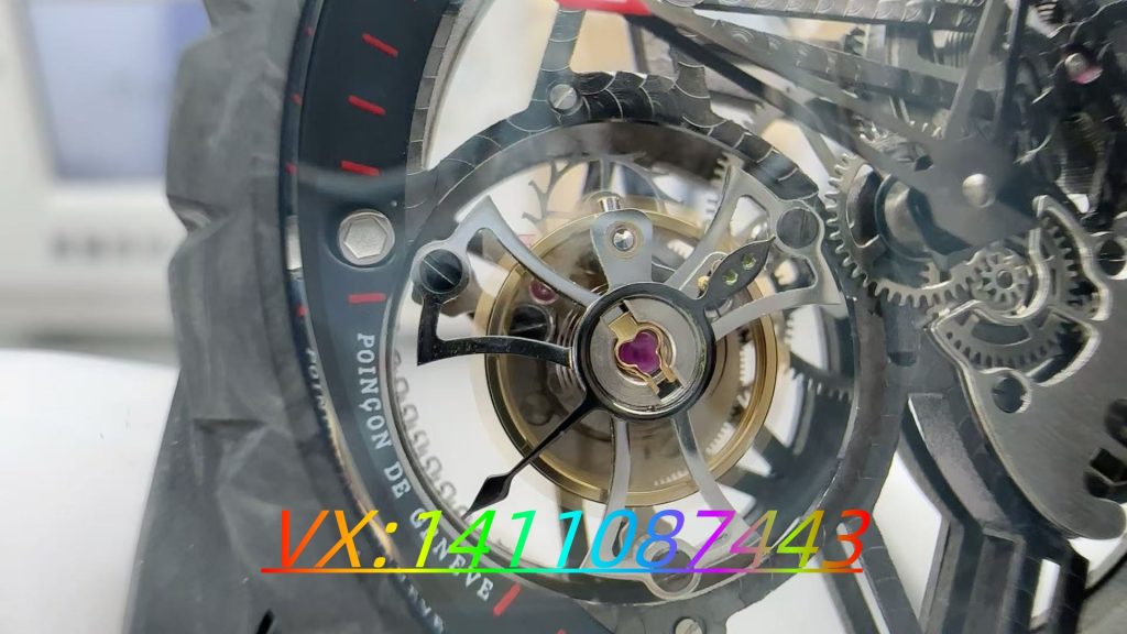 新廠(NEW-Factory)羅杰杜彼碳纖維V4版:當復刻工藝抵達技術臨界點?