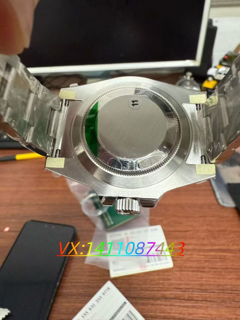 經典再續,實力復刻:VS廠40無歷黑水鬼(丹東 3130 機芯)深度評測?